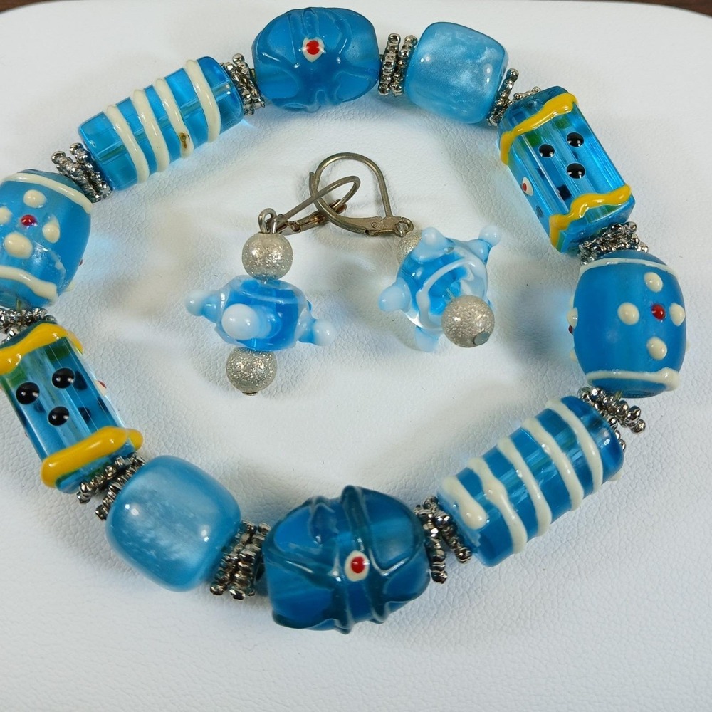 Artisan Handmade Blue Lampwork Glass Bead Stretch Bracelet and Earring Set - Picture 5 of 14